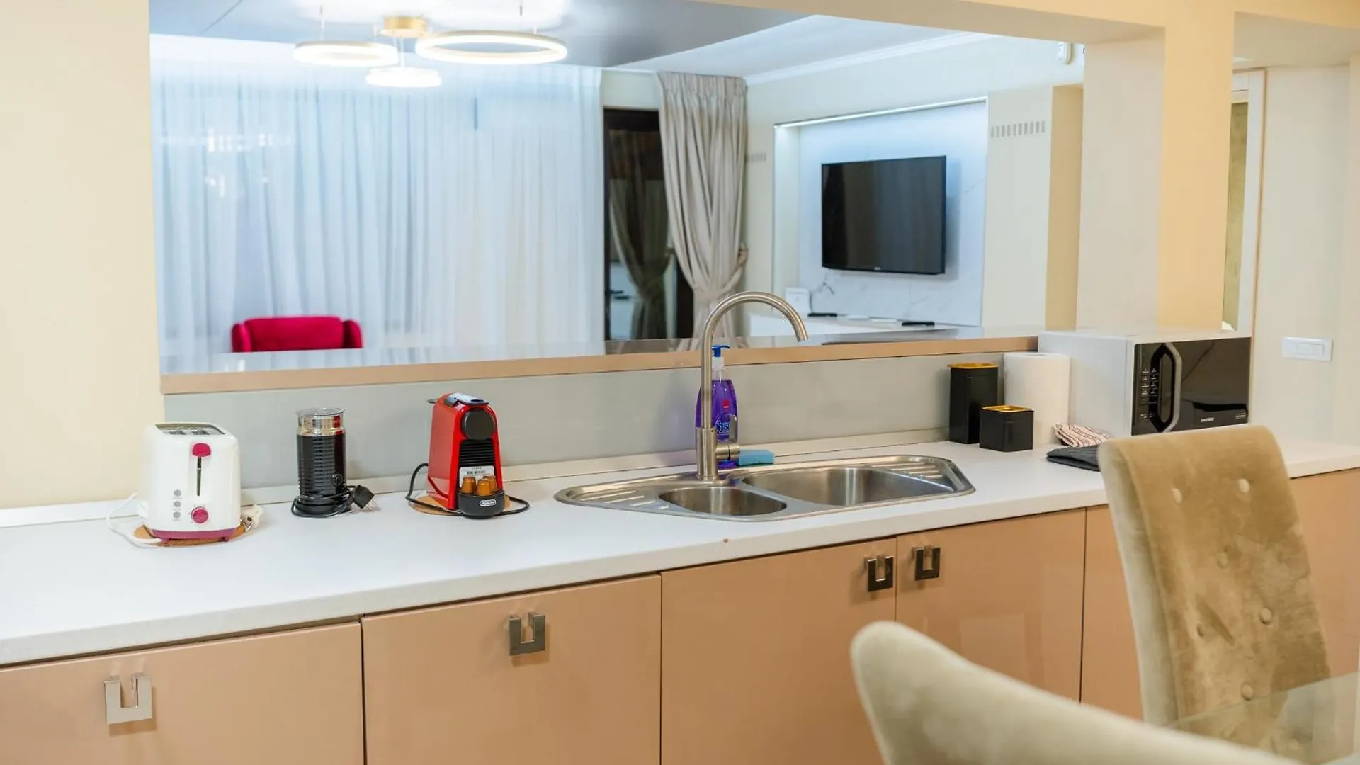 Herastrau Grand Suites - 2 Or 3 Bedroom Apartments Bucharest Romania