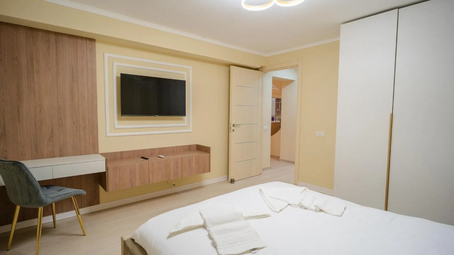 Herastrau Grand Suites - 2 Or 3 Bedroom Apartments Bucharest 0*,  Romania
