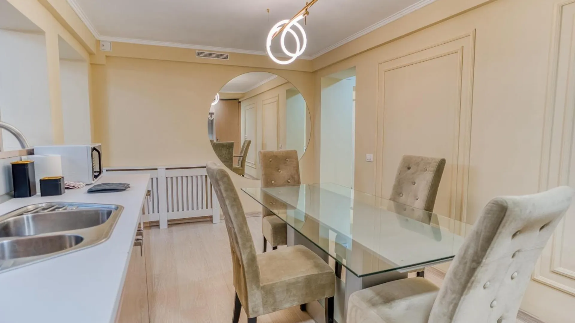 Herastrau Grand Suites - 2 Or 3 Bedroom Apartments Bucharest
