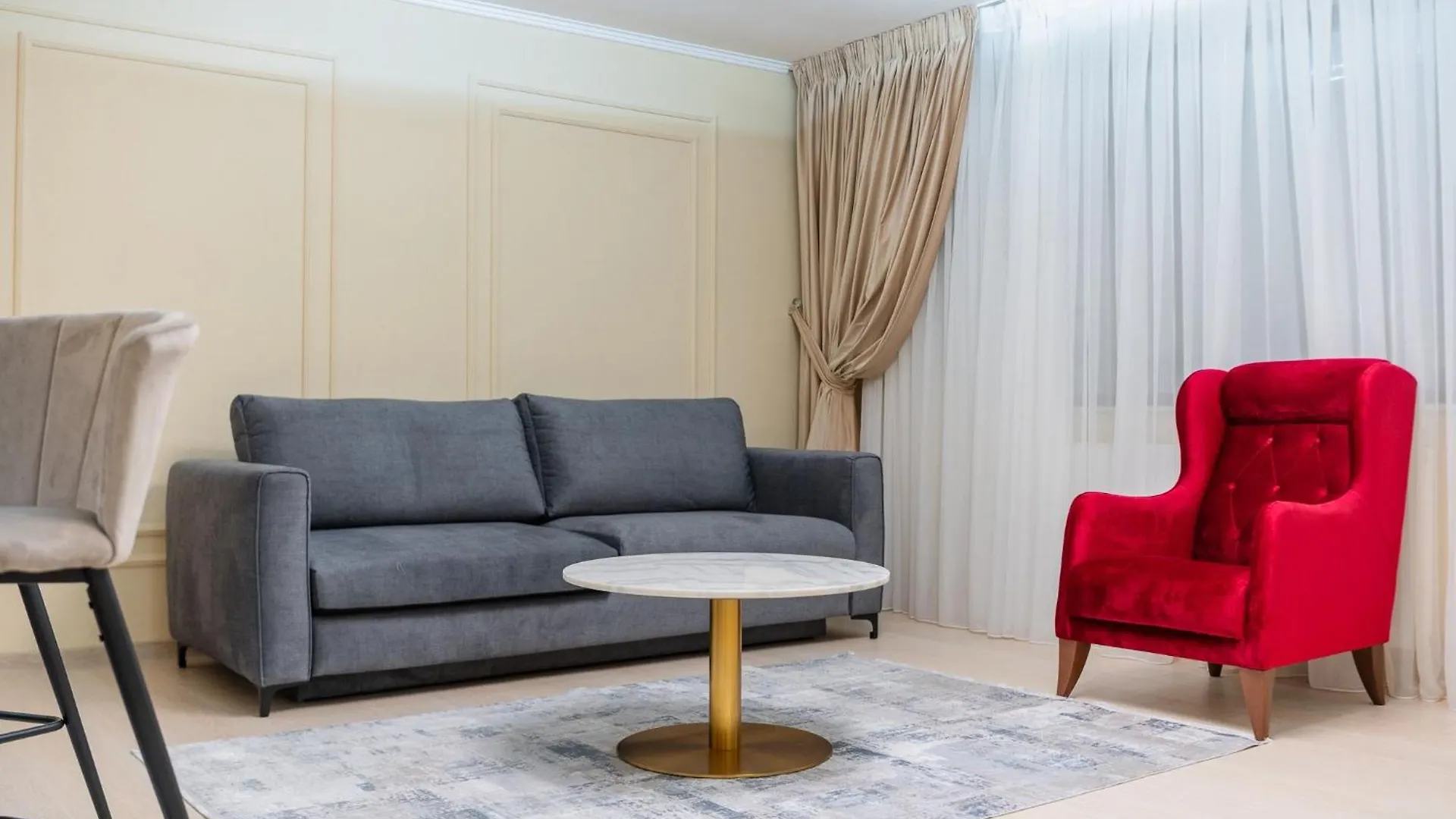 Herastrau Grand Suites - 2 Or 3 Bedroom Apartments Bucharest