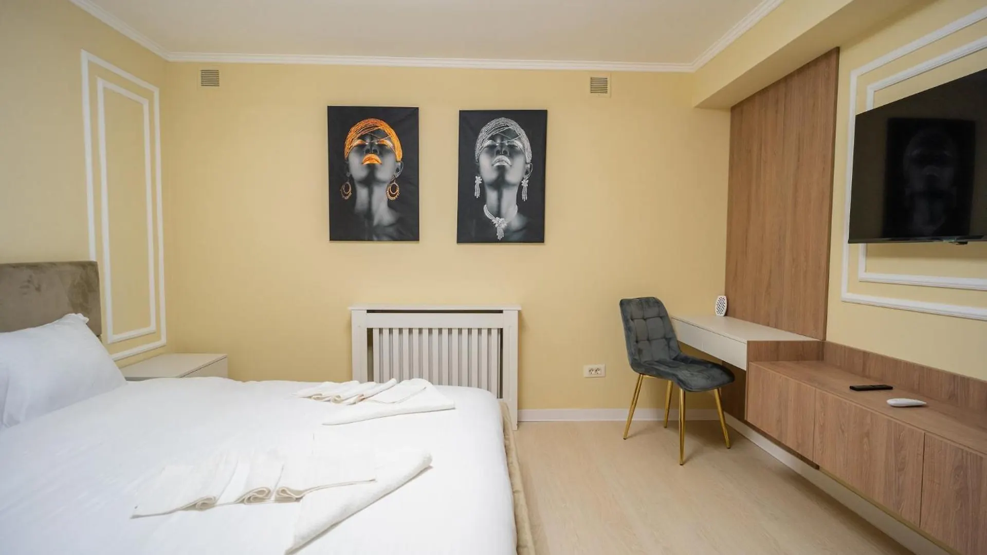 Herastrau Grand Suites - 2 Or 3 Bedroom Apartments Bucharest Romania