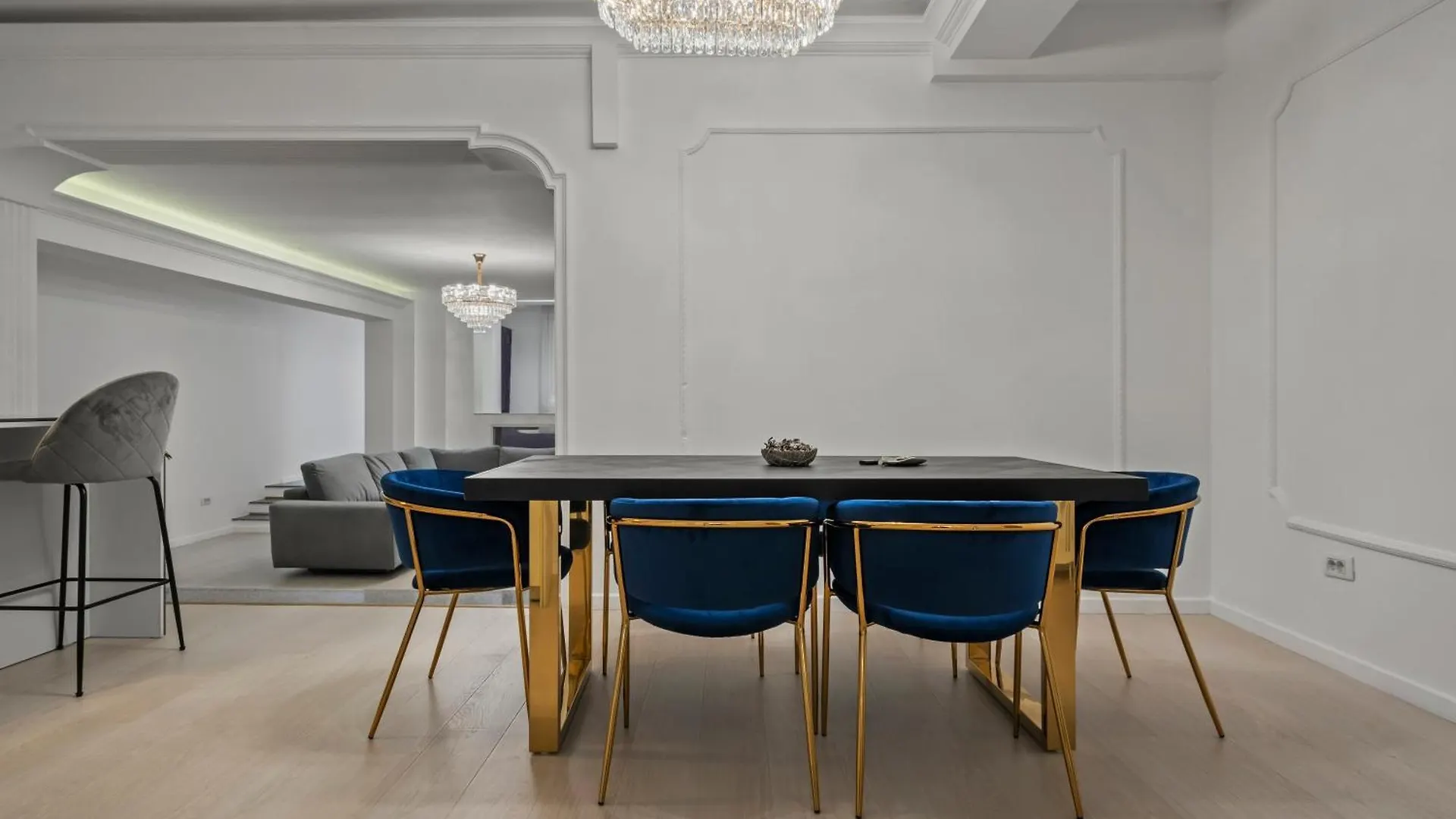 Herastrau Grand Suites - 2 Or 3 Bedroom Apartments Bucarest Romania