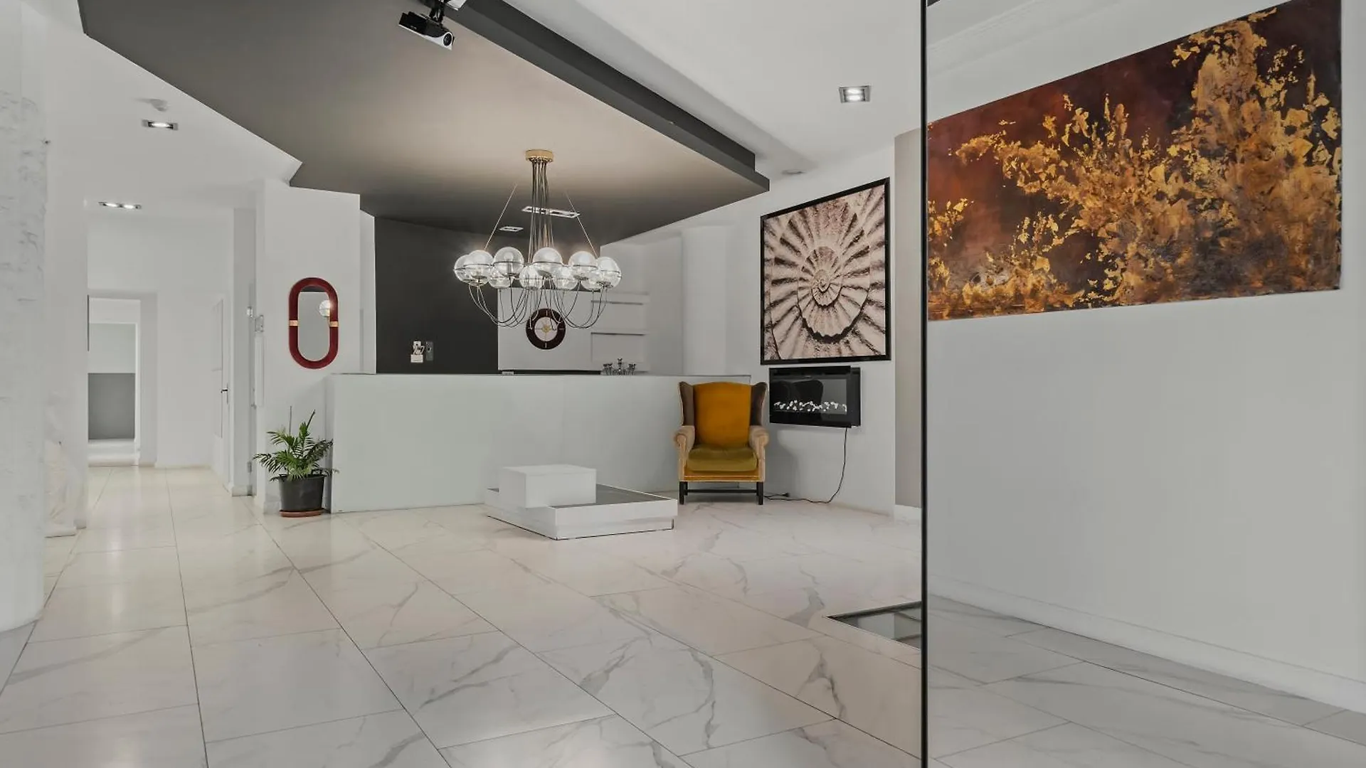 Herastrau Grand Suites - 2 Or 3 Bedroom Apartments Bucharest