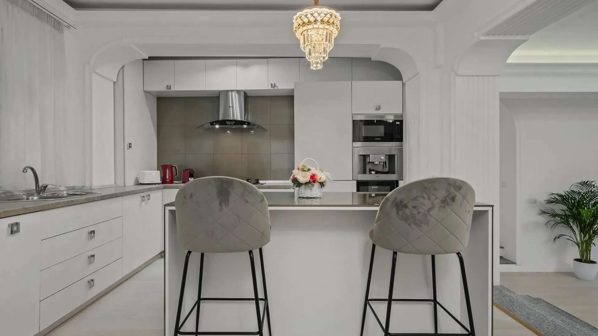 Herastrau Grand Suites - 2 Or 3 Bedroom Apartments Bucharest