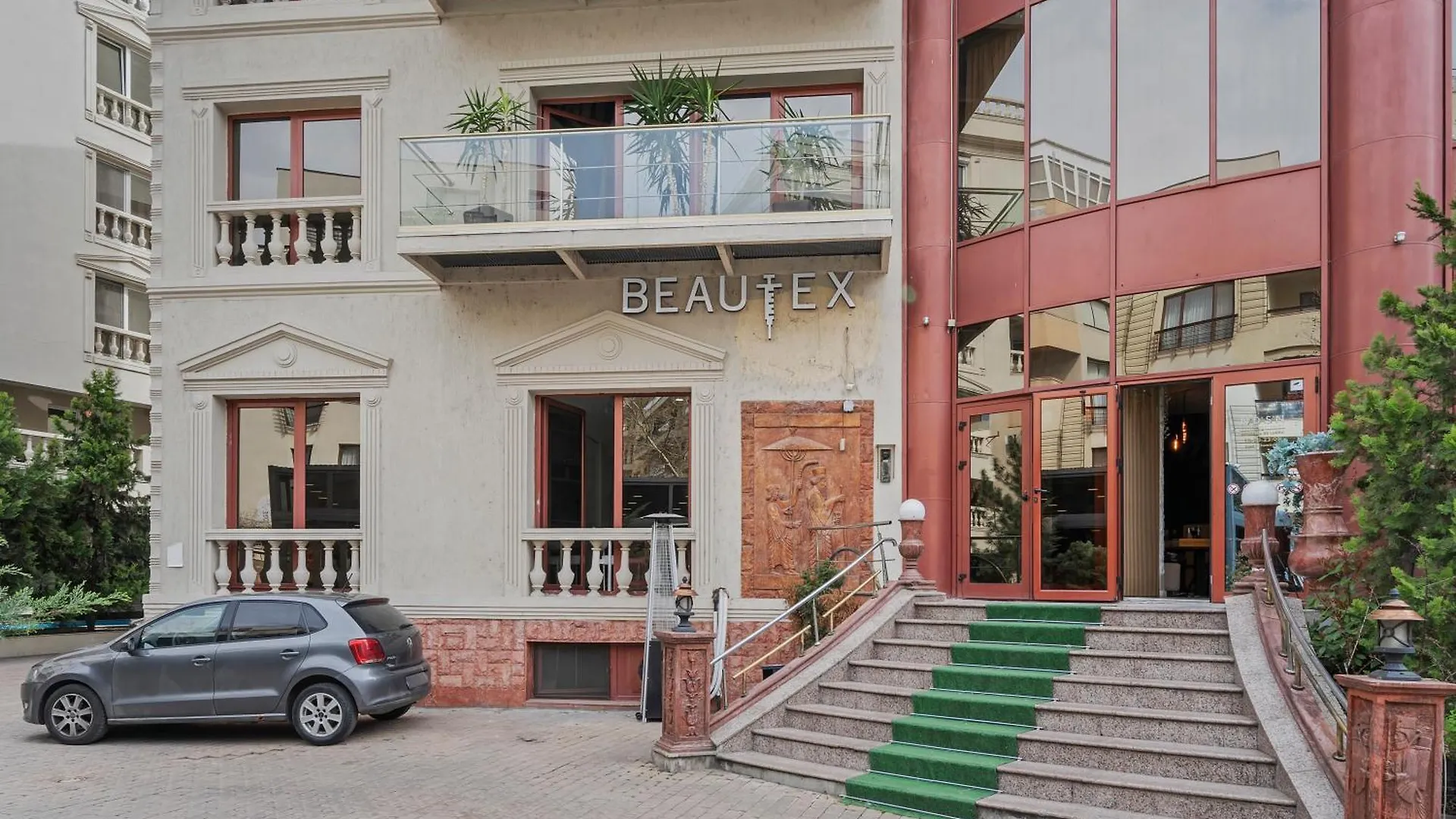 Herastrau Grand Suites - 2 Or 3 Bedroom Apartments Bucharest Romania