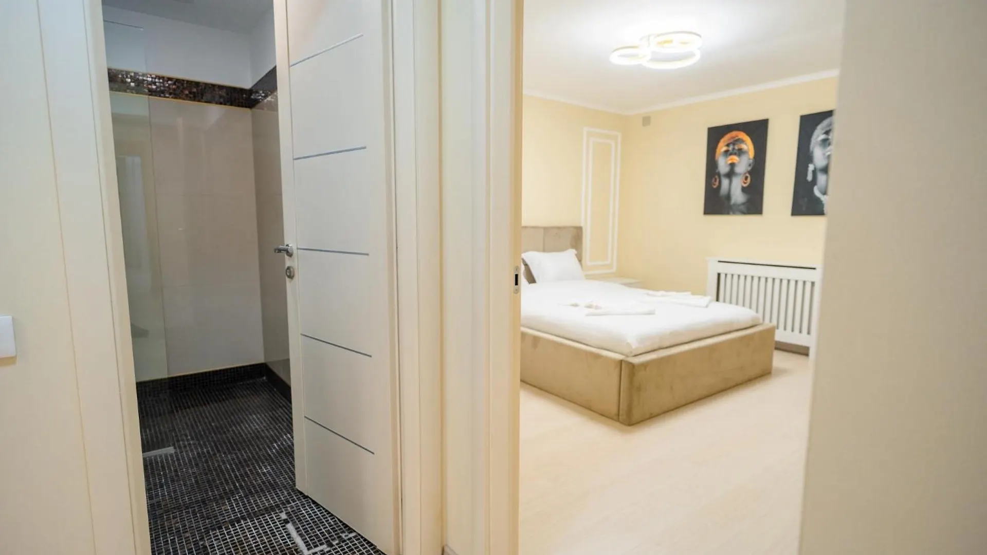Herastrau Grand Suites - 2 Or 3 Bedroom Apartments Bucarest