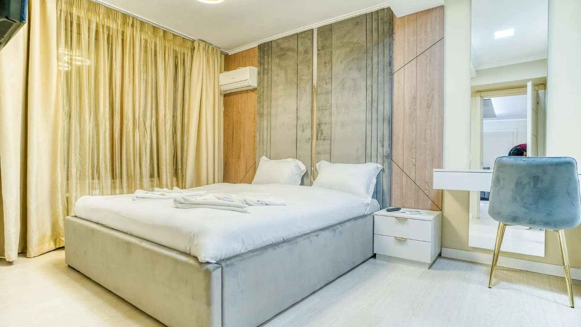 Herastrau Grand Suites - 2 Or 3 Bedroom Apartments Bucarest