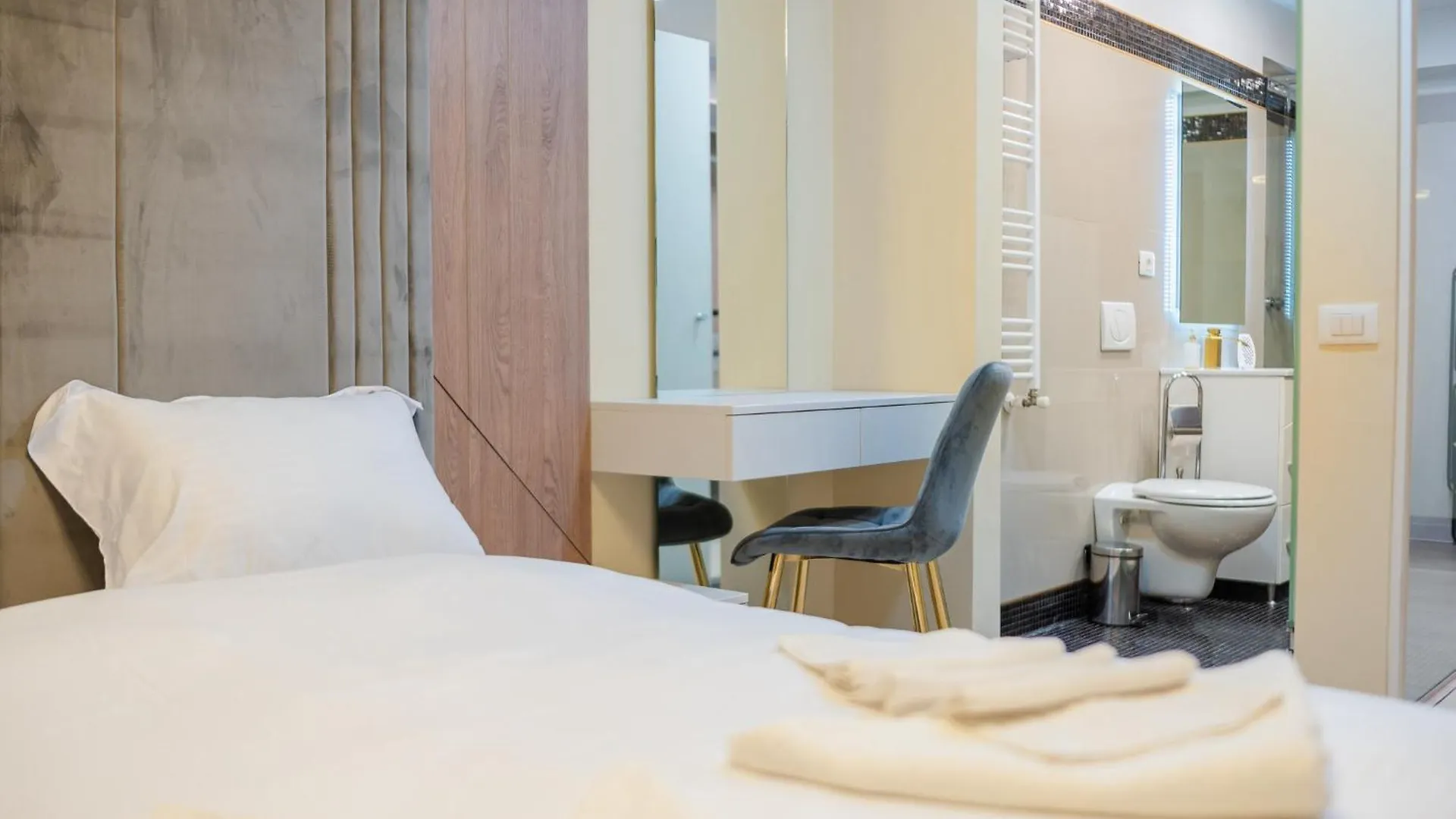 Herastrau Grand Suites - 2 Or 3 Bedroom Apartments Bucarest