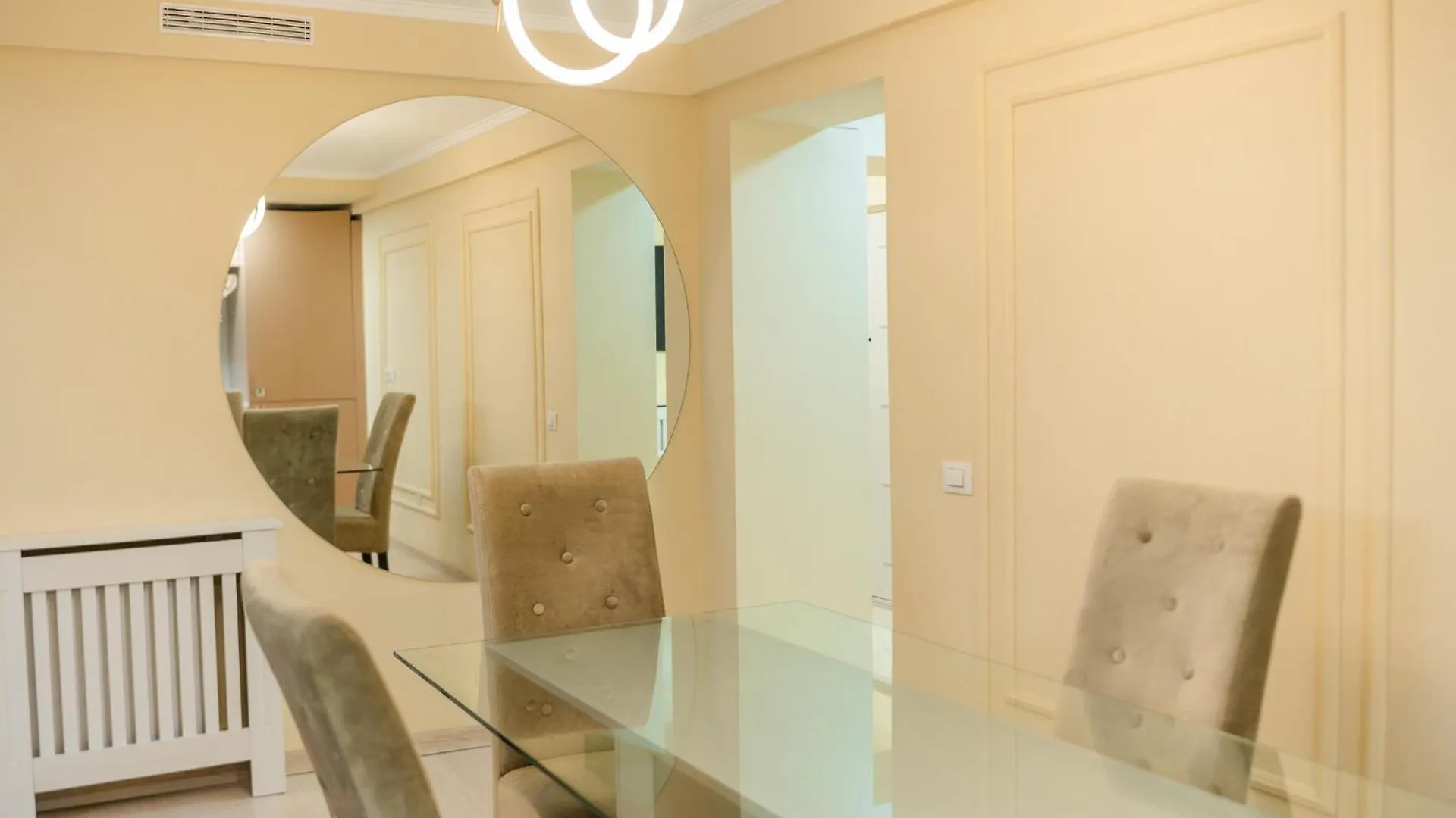 Herastrau Grand Suites - 2 Or 3 Bedroom Apartments Bucharest 0*,